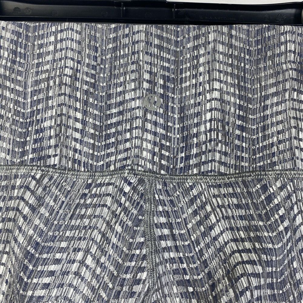 Lululemon Wunder Under Crop Hi-Rise Size 8 Luon Arrow Jacquard Silver 21" Inseam